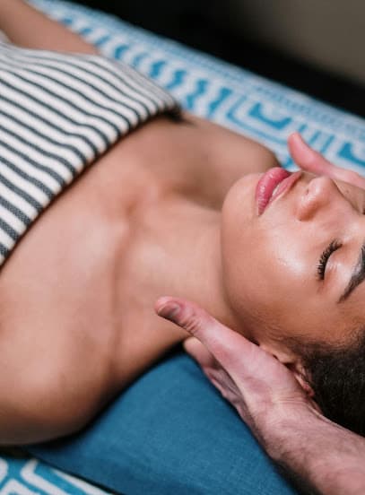 La care Home Service Massage
