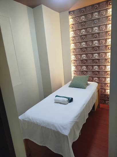 Healing Hands Massage & Spa