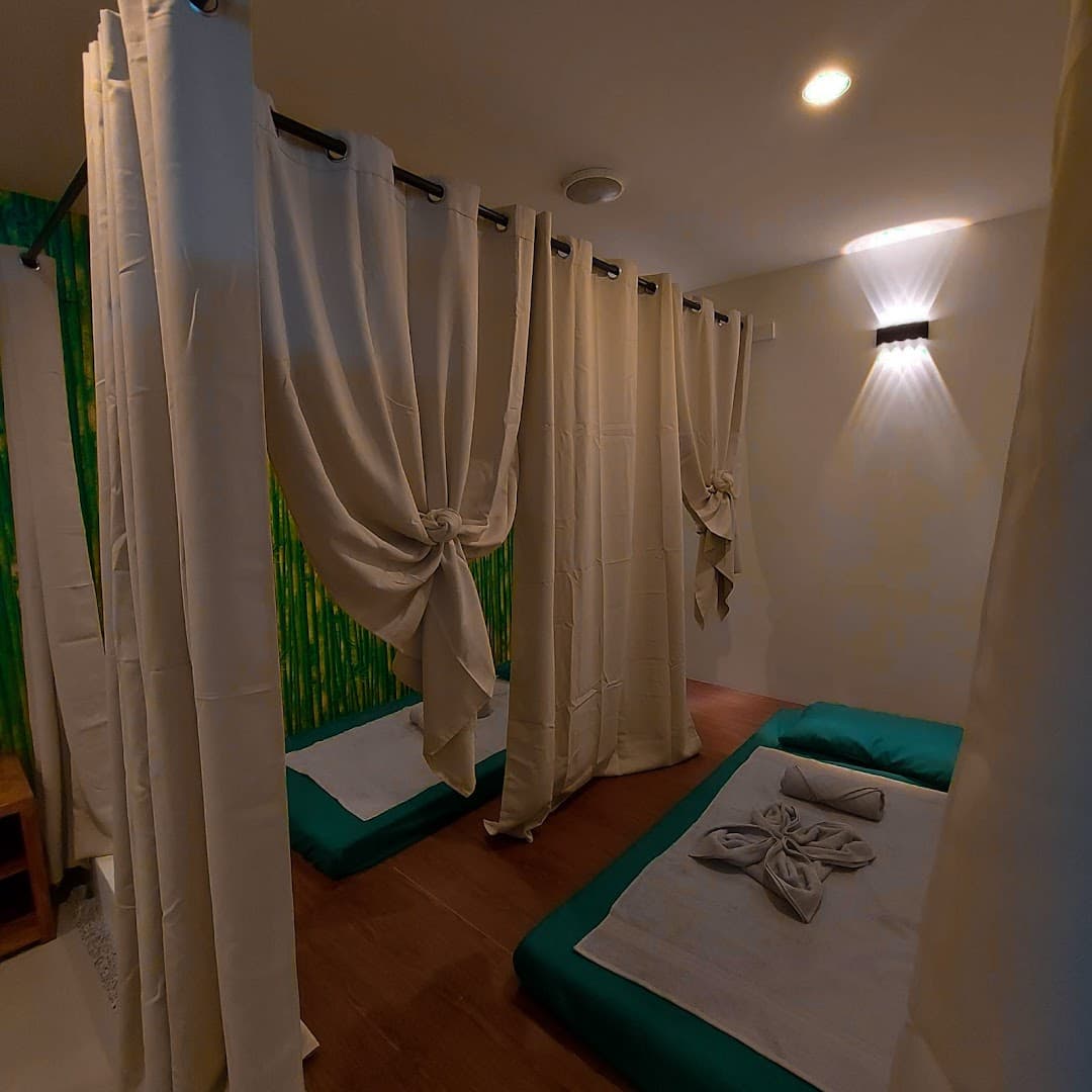 Natures Wellness Spa Foot & Body Massage