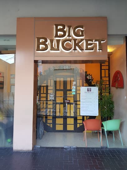 Big Bucket | SM Mall of Asia