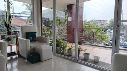 Posh and Press Nail & Body Spa
