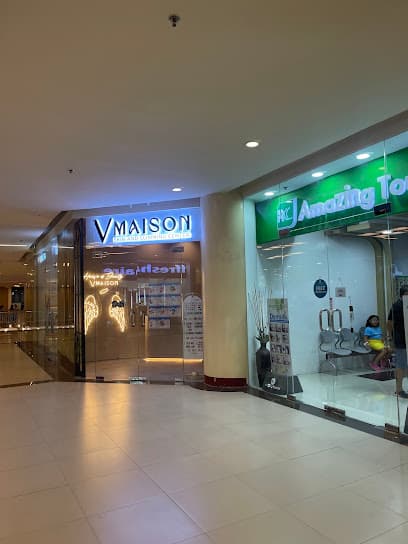 V Maison Advertistment Store Center